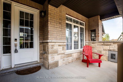 6 Howard Williams Court — photo 2