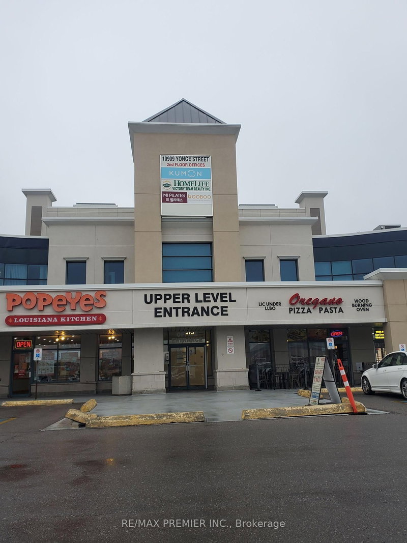 218 - 10909 Yonge St, Richmond Hill, L4C 3E3 | Image 2
