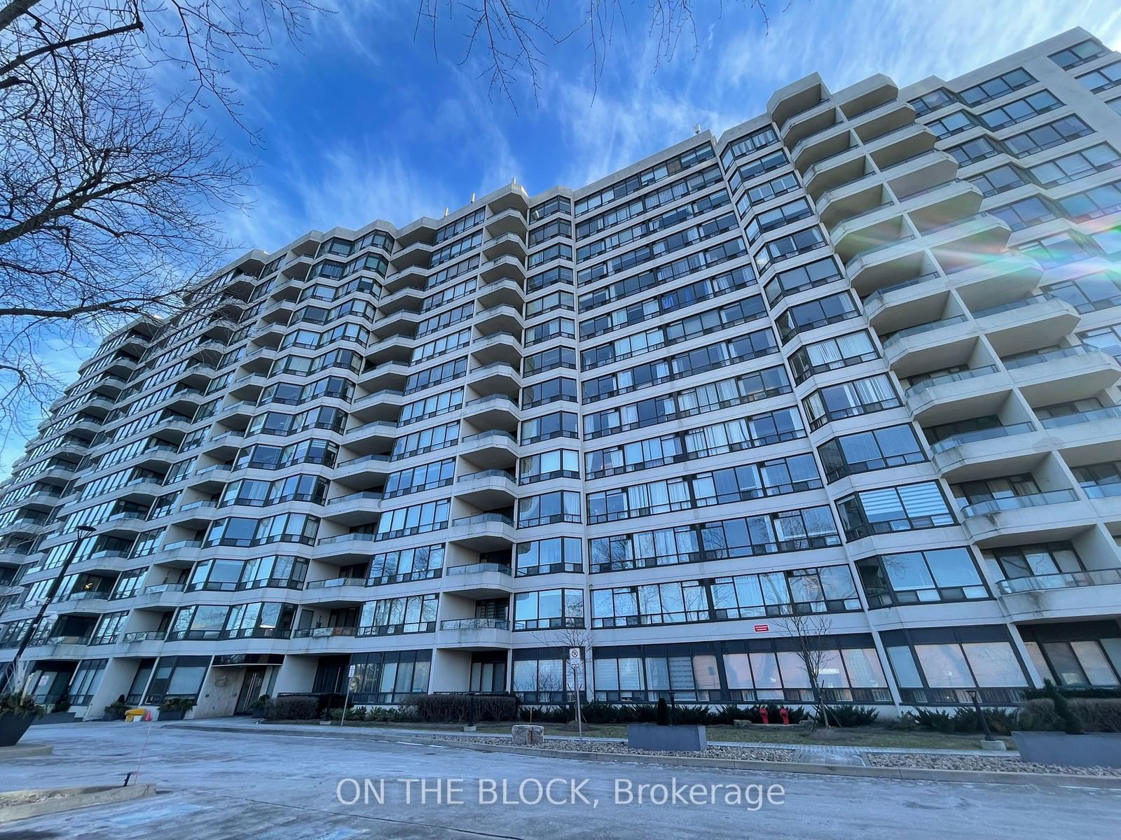 Condo leased at 602-8501 Bayview Avenue, Richmond Hill, Doncrest, L4B 3J7 - MLS: N11911798