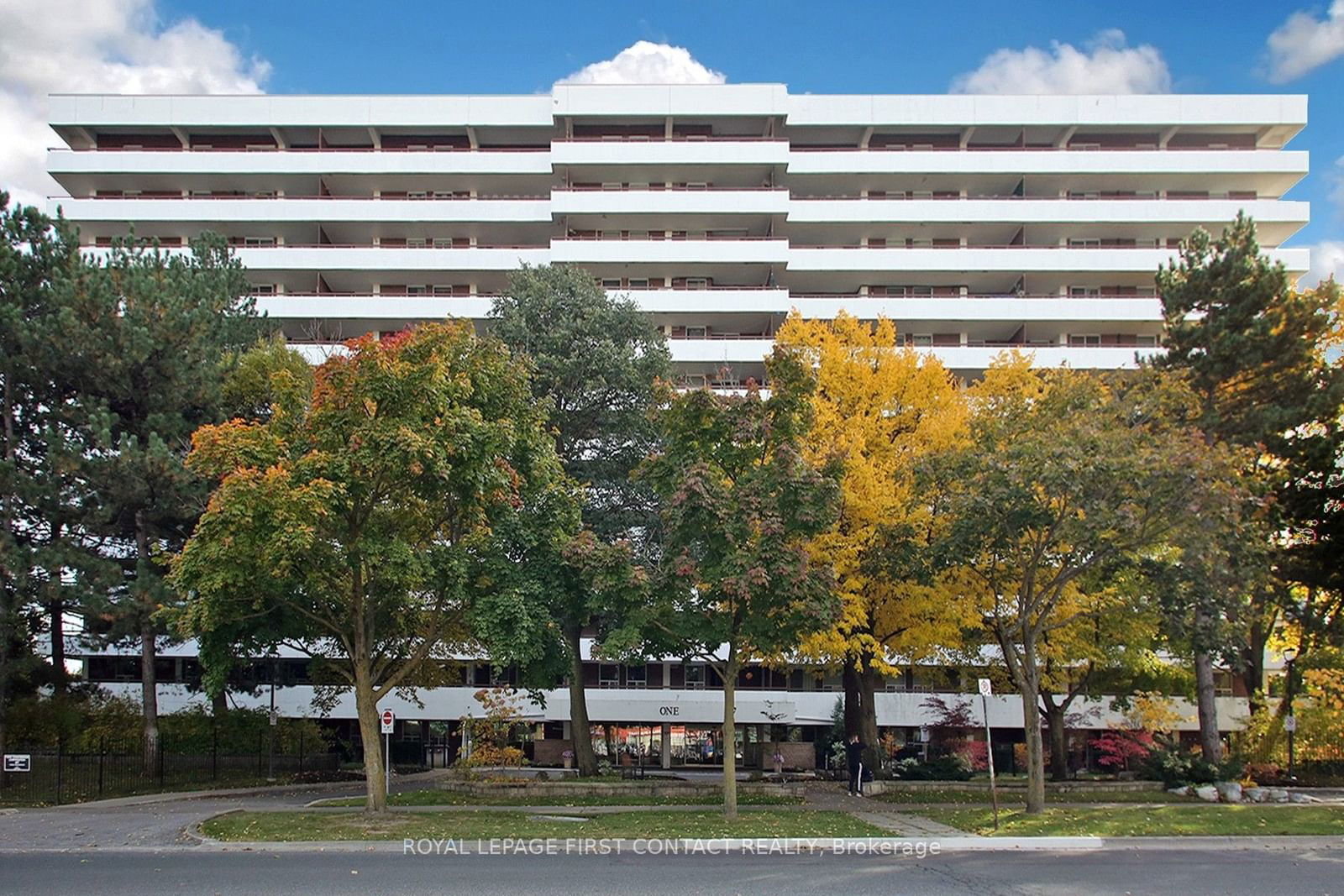 Condo sold at 102-1 Royal Orchard Boulevard, Markham, Royal Orchard, L3T 3C2 - MLS: N11912309