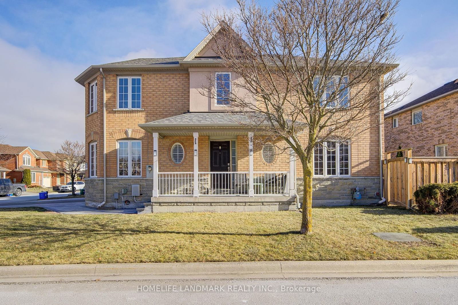 Townhouse leased at 69 Grasslands Avenue, Richmond Hill, Langstaff, L4B 4K7 - MLS: N11912379