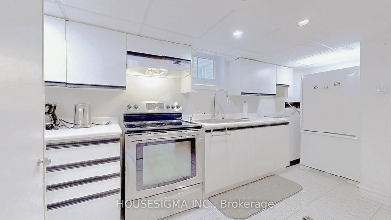 WO BSMT - 156 Trayborn Dr, Richmond Hill, L4C 4L1 | Image 3