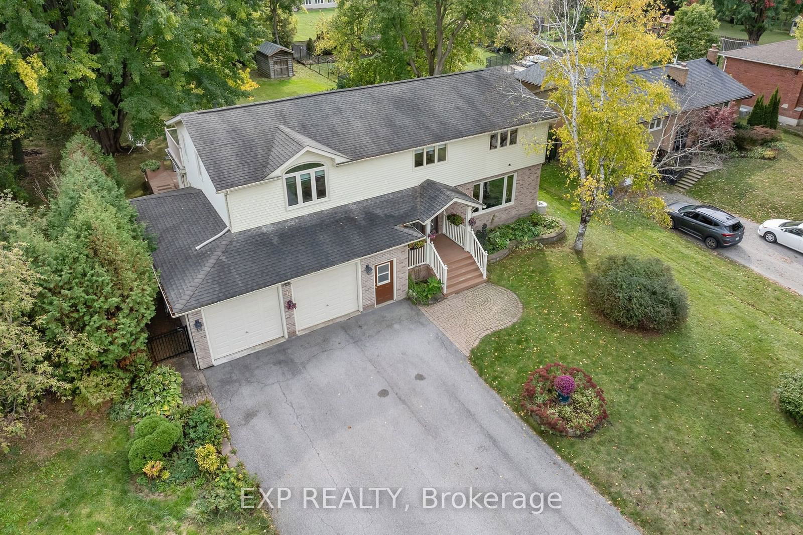 Detached House for sale at 29 May Avenue, East Gwillimbury, Sharon, L0G 1V0 - MLS: N11912536