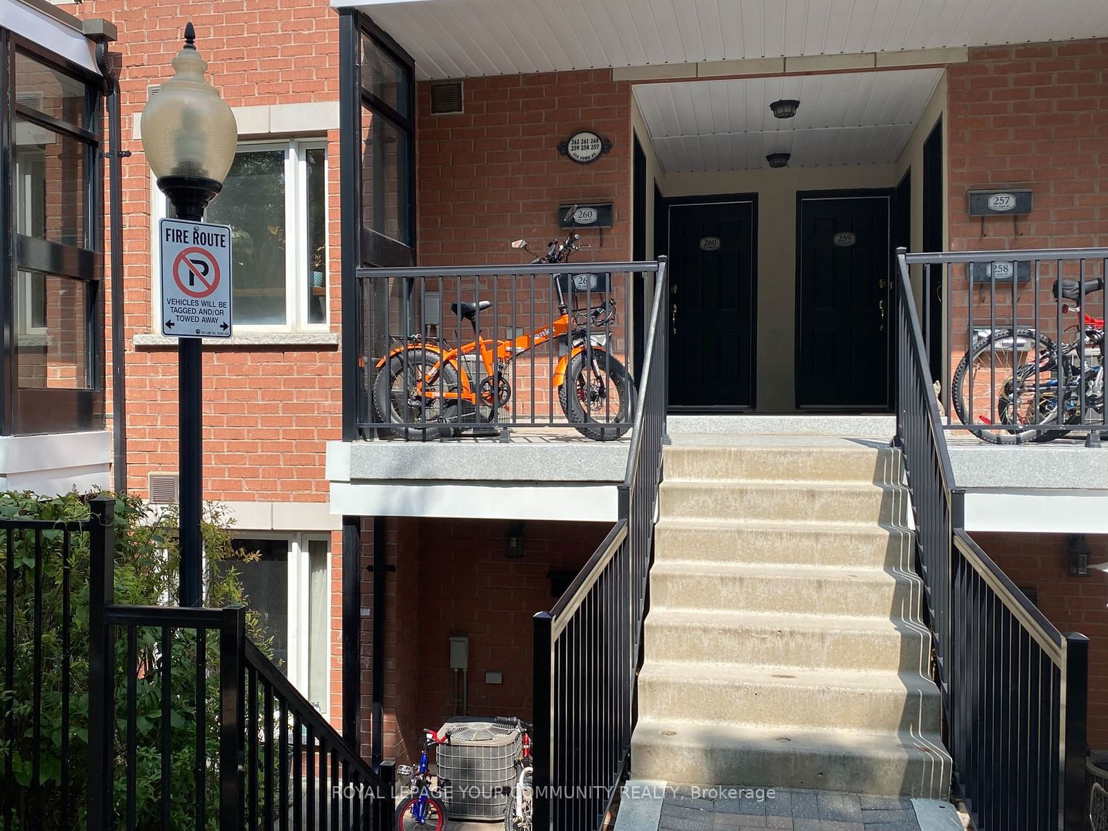 Townhouse for lease at 262-316 John Street, Markham, Aileen-Willowbrook, L3T 0A7 - MLS: N11912593