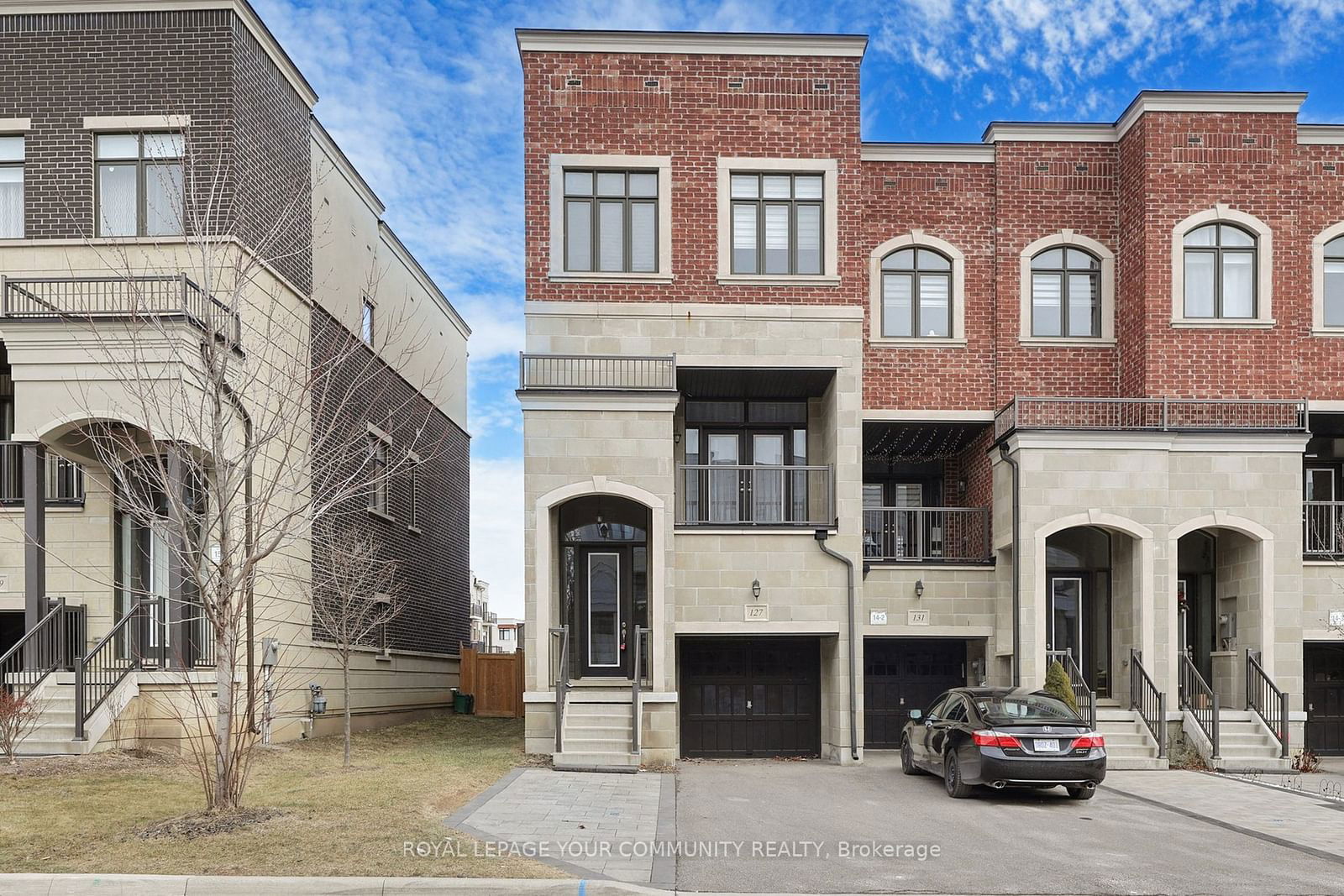 Townhouse for lease at 127 Arianna Crescent, Vaughan, Patterson, L6A 4Z9 - MLS: N11912679