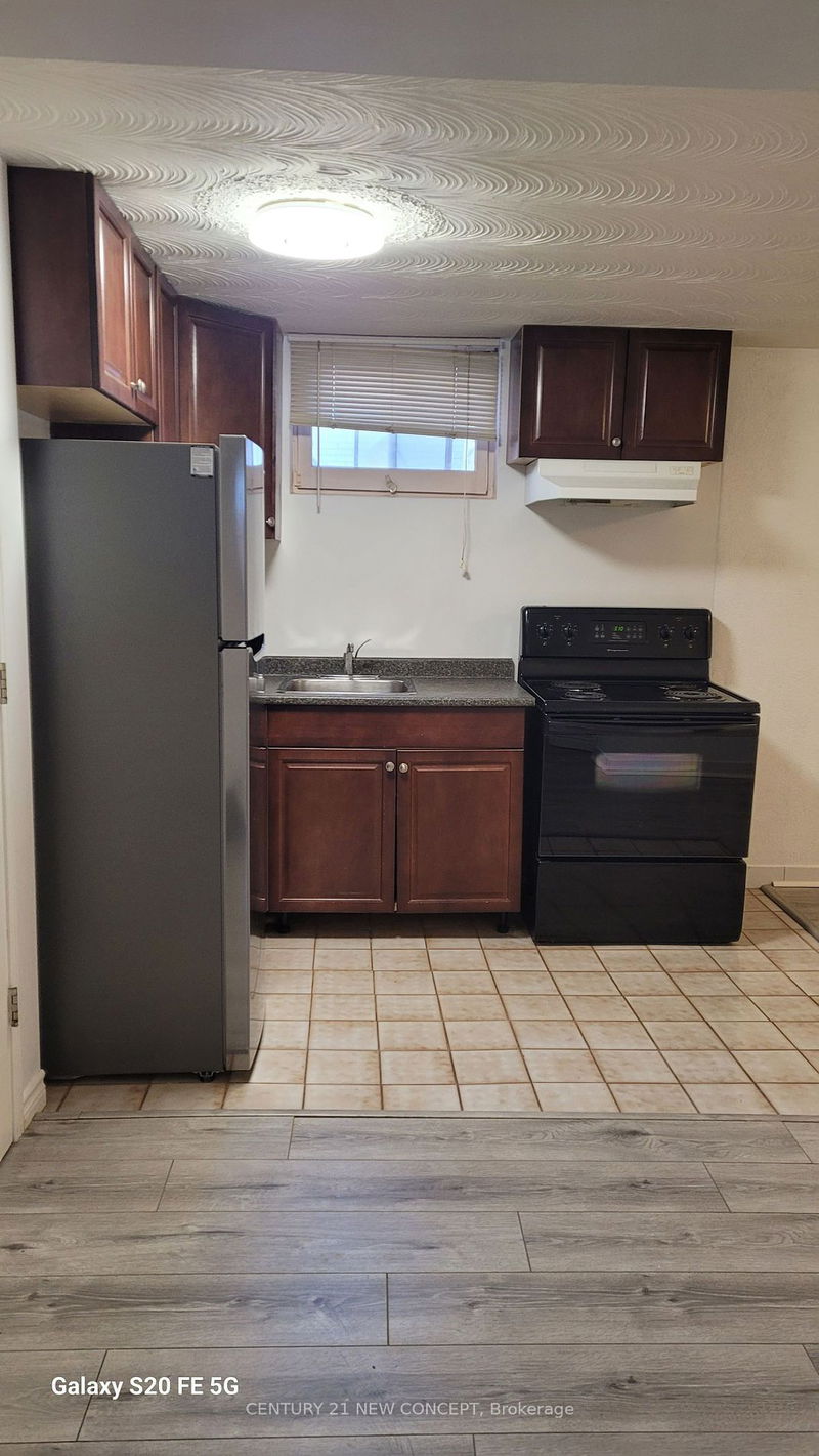 home for lease on 74 Clark Avenue E