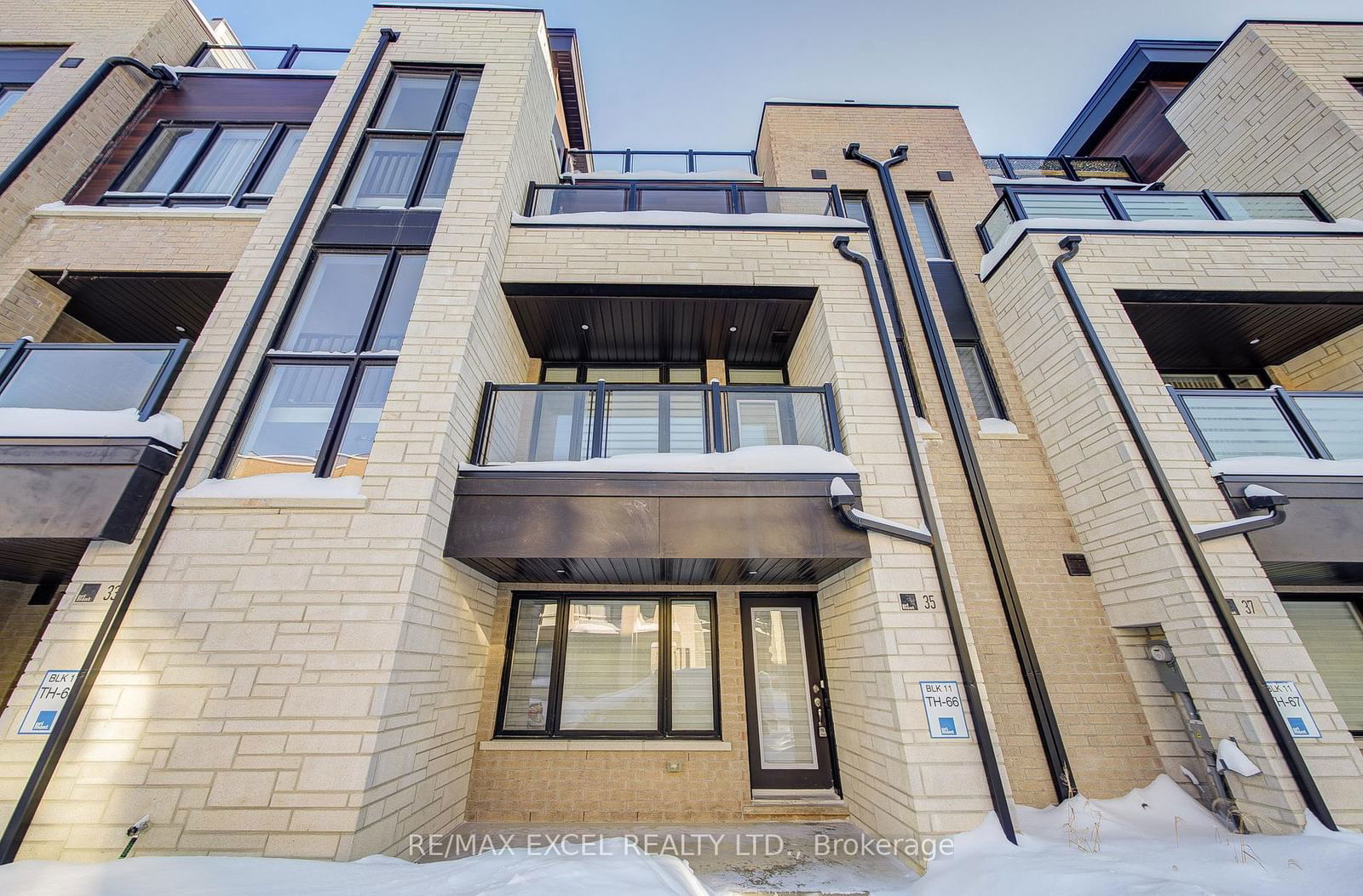 Townhouse for lease at 35 Ingersoll Lane, Richmond Hill, Jefferson, L4E 3M6 - MLS: N11913932