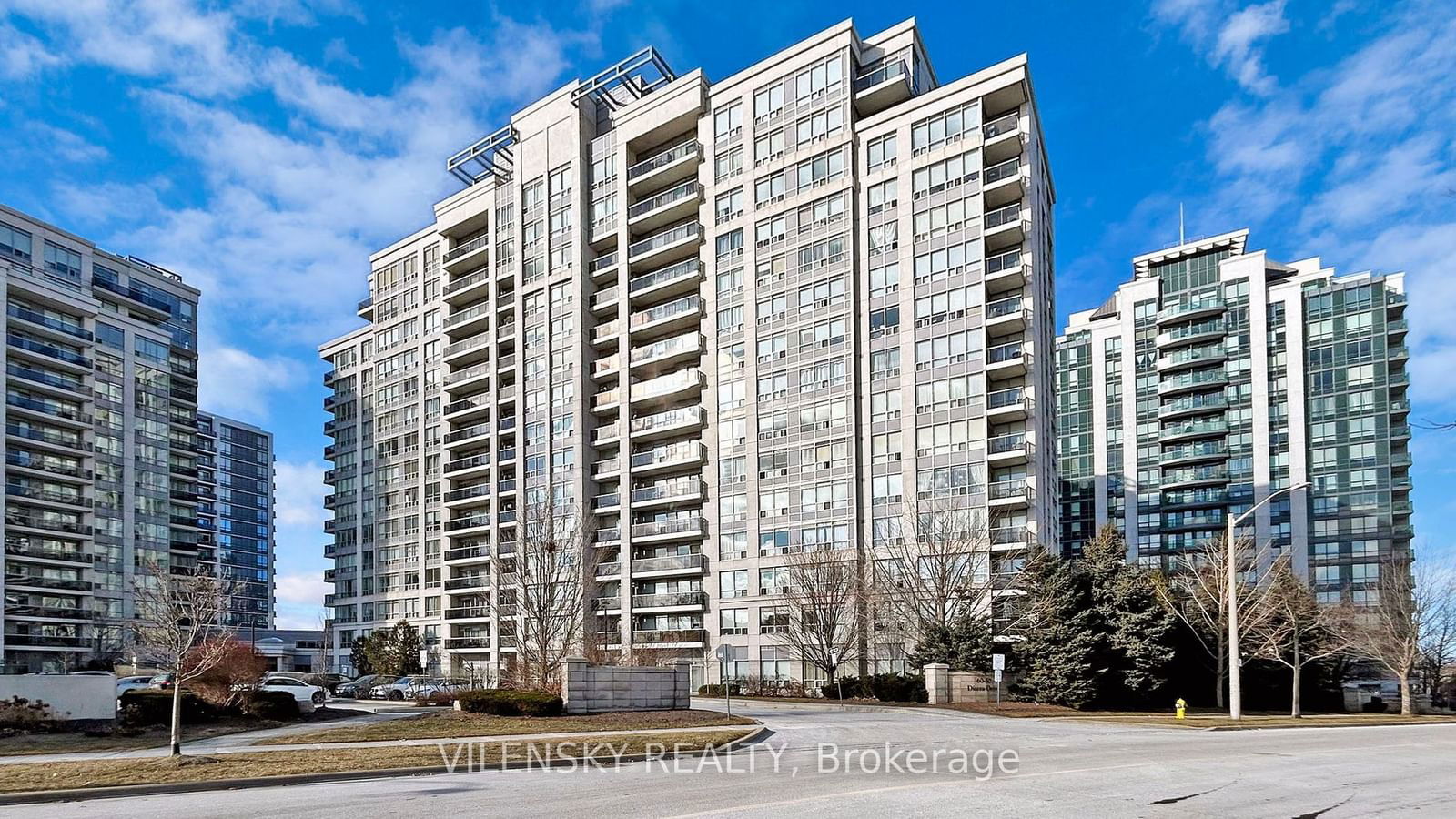 Condo for sale at 309-50 Disera Drive, Vaughan, Beverley Glen, L4J 9E9 - MLS: N11914674