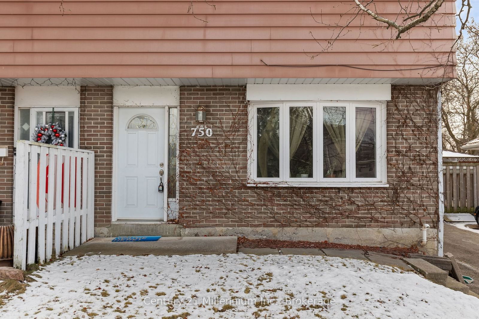 Semi-Detached House for sale at 750 Elgin Street, Newmarket, Huron Heights-Leslie Valley, L3Y 3B8 - MLS: N11914750