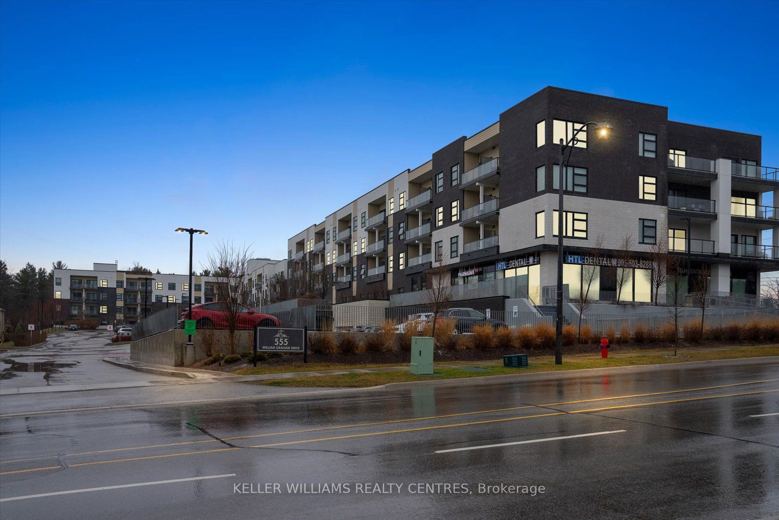 Condo for sale at 404-555 William Graham Drive, Aurora, Rural Aurora, L4G 3H9 - MLS: N11915240