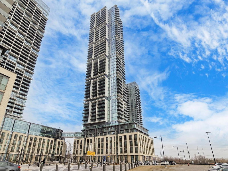 home for lease on 2510-7890 Jane Street