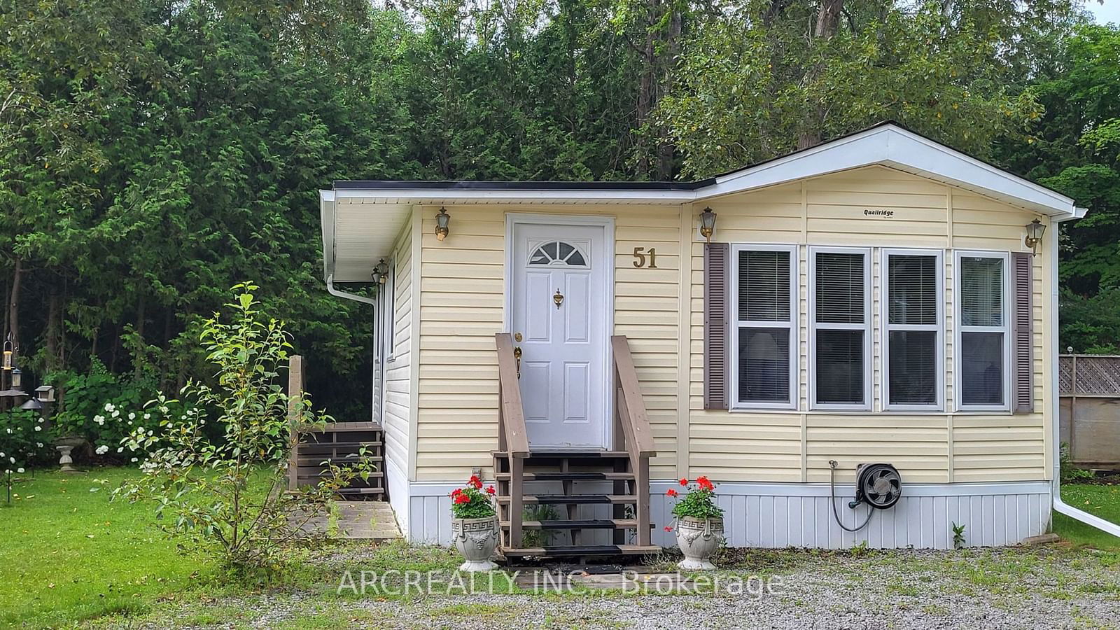 Mobile/Trailer for sale at 51 Horseshoe Circle, Georgina, Pefferlaw, L0E 1N0 - MLS: N11915742