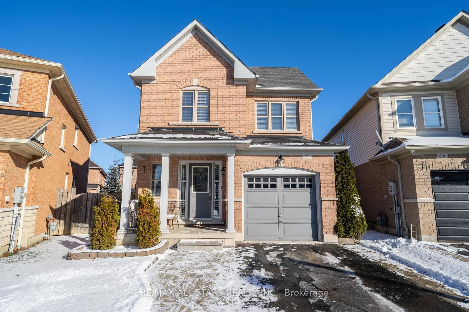 Detached House sold at 72 Vera Lynn Crescent, Whitchurch-Stouffville, Stouffville, L4A 0X4 - MLS: N11915811