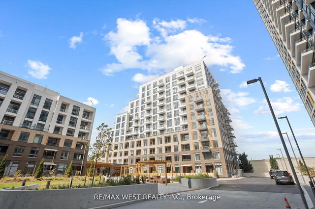 801 - 8 Beverley Glen Boulevard