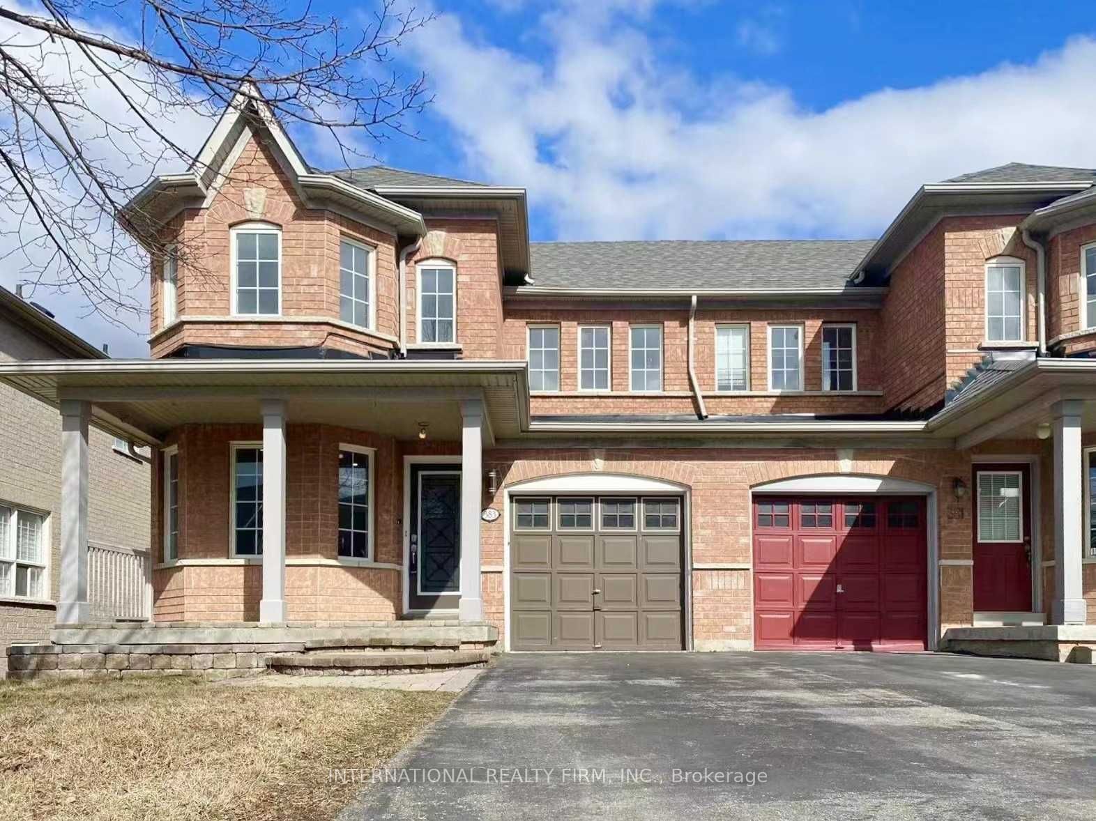 Semi-Detached House for lease at 383 Flagstone Way, Newmarket, Woodland Hill, L3X 2R3 - MLS: N11916234