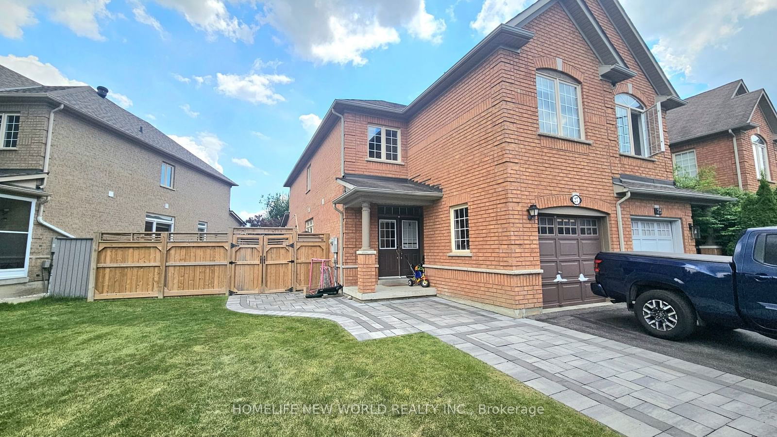 Townhouse leased at 27 Holly Drive, Richmond Hill, Rouge Woods, L4S 2N9 - MLS: N11916530