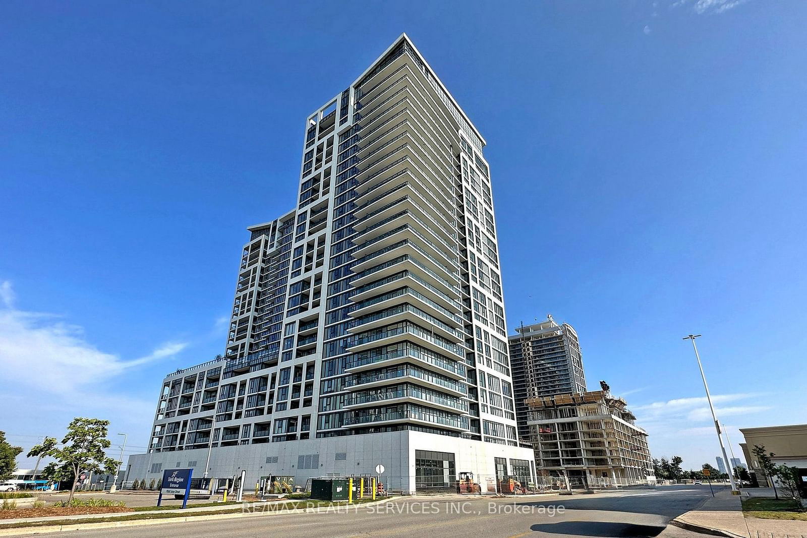 Condo leased at 1714-9000 Jane Street, Vaughan, Concord, L4K 0M6 - MLS: N11916731