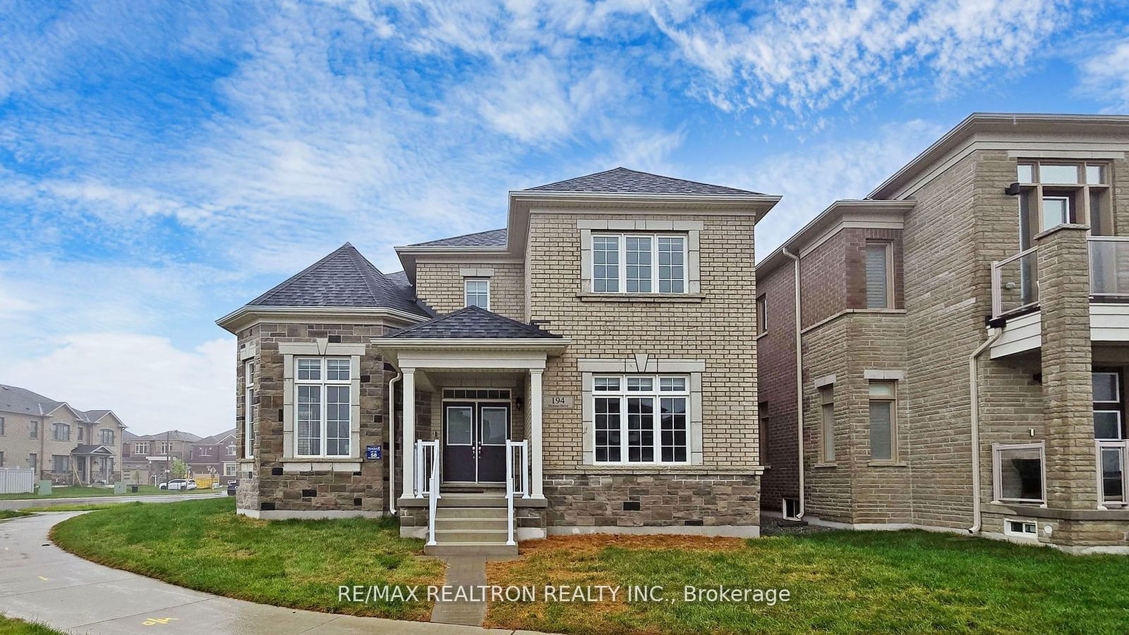 Detached House sold at 194 Mckean Drive, Whitchurch-Stouffville, Stouffville, L4A 0R8 - MLS: N11917742