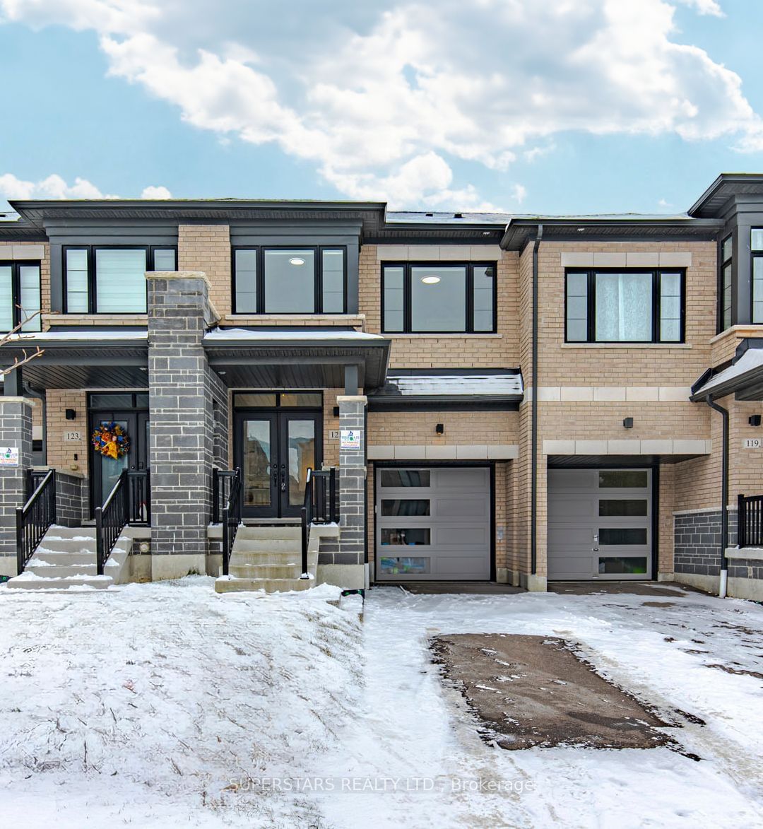 Townhouse sold at 121 Wesmina Avenue, Whitchurch-Stouffville, Stouffville, L4A 4W5 - MLS: N11918069