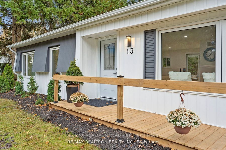 Mobile/Trailer for sale at 13 Cherrywood Lane, Innisfil, Rural Innisfil, L9S 1M9 - MLS: N11918124