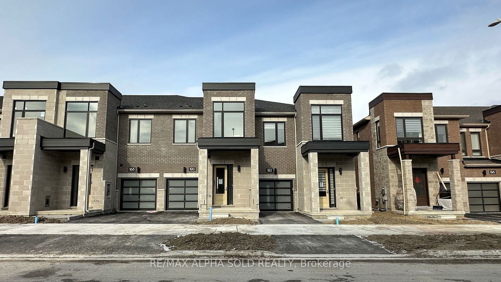 Townhouse for lease at 190 Mumbai Drive, Markham, Middlefield, L3S 0G5 - MLS: N11918407