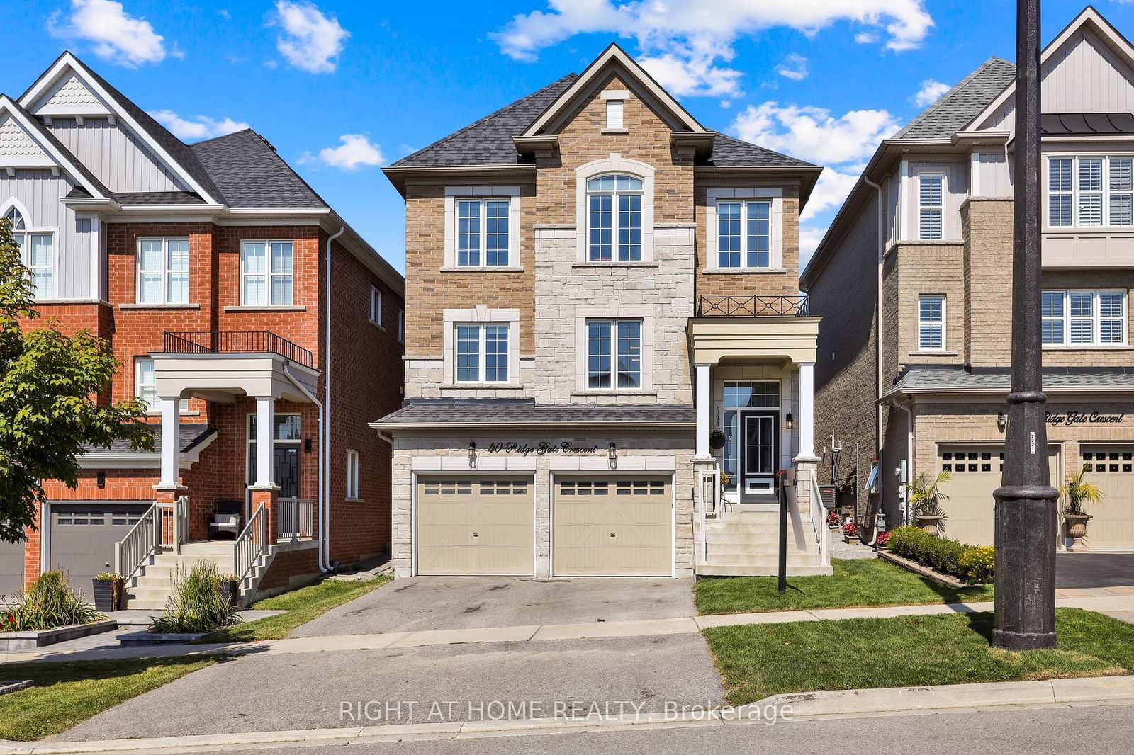 Building at 40 Ridge Gate Crescent, East Gwillimbury, Mt Albert