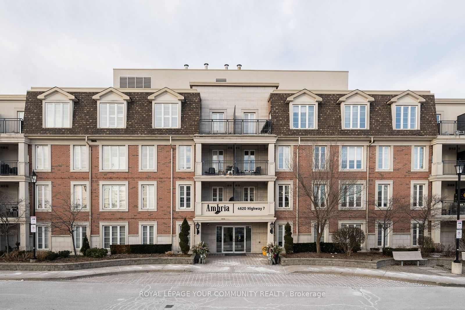 Building at 4620 Highway 7, Vaughan, East Woodbridge