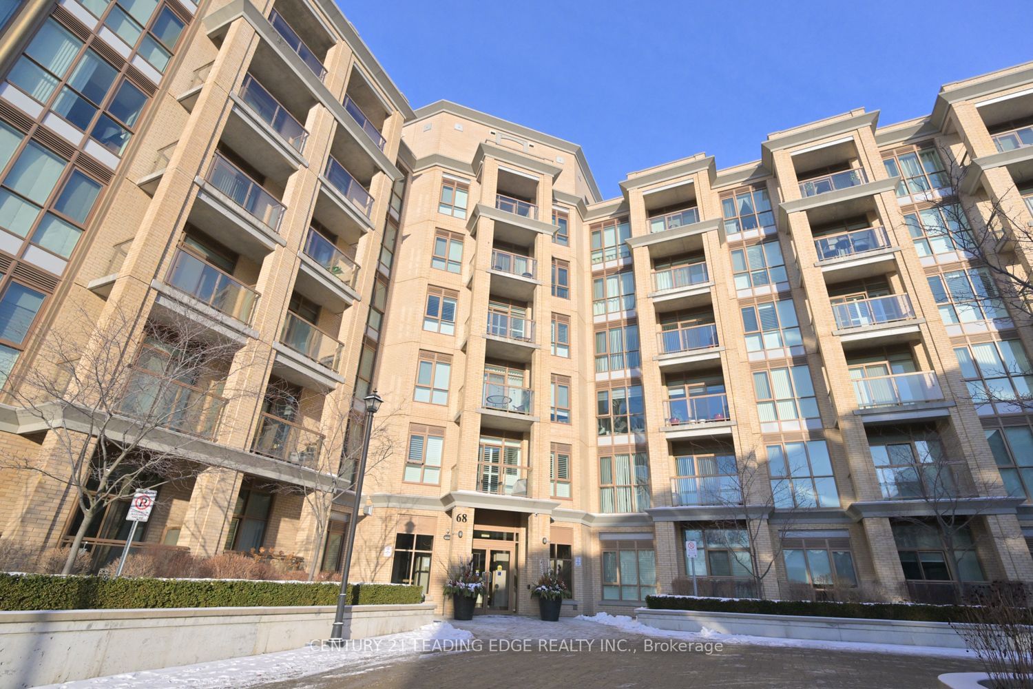 Condo leased at 302-68 Main Street, Markham, Old Markham Village, L3P 0N5 - MLS: N11920099