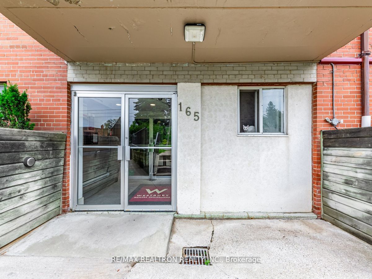 Condo for lease at 402-165 Colborne Avenue, Richmond Hill, Harding, L4C 2K2 - MLS: N11920256