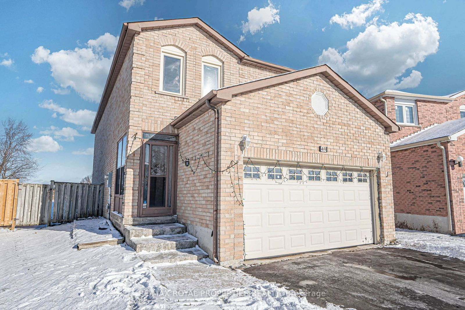 Detached House sold at 49 Page Crescent, Markham, Milliken Mills East, L3S 1W5 - MLS: N11920614