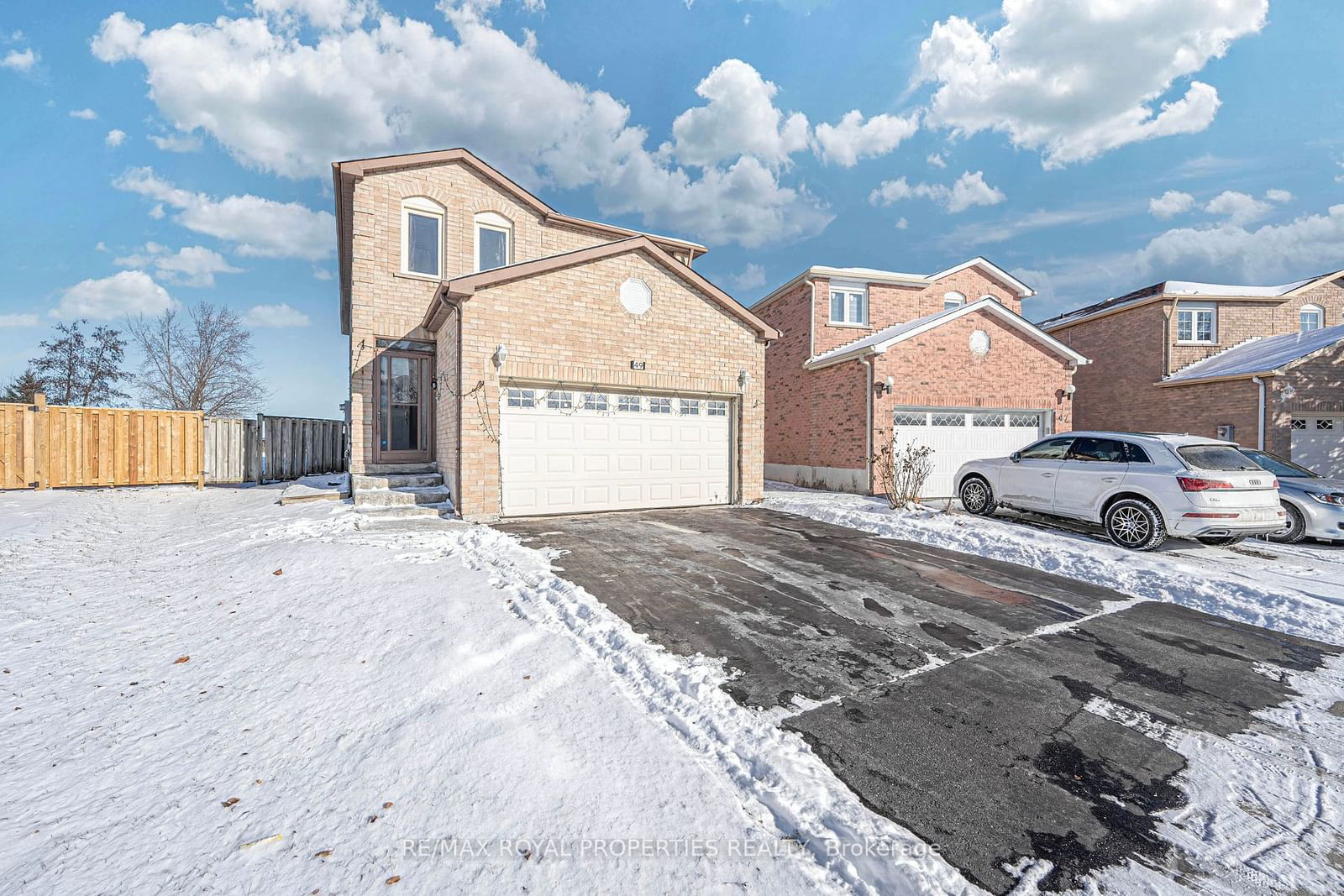 Detached House sold at 49 Page Crescent, Markham, Milliken Mills East, L3S 1W5 - MLS: N11920614