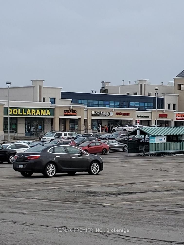 202 - 10909 Yonge St, Richmond Hill, L4C 3E3 | Image 2