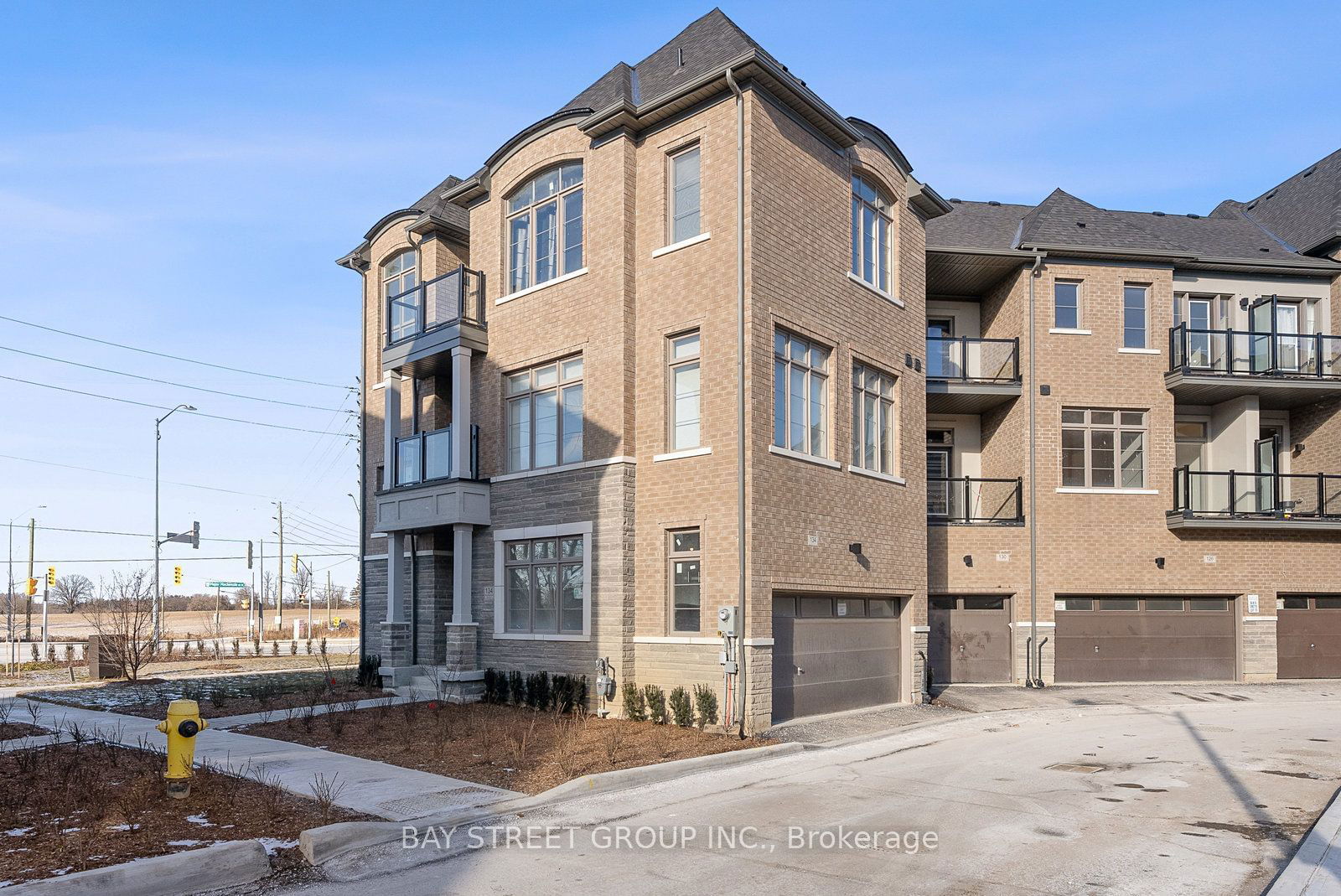 Townhouse for lease at 134 De La Roche Drive, Vaughan, Vellore Village, L4H 5A3 - MLS: N11920810