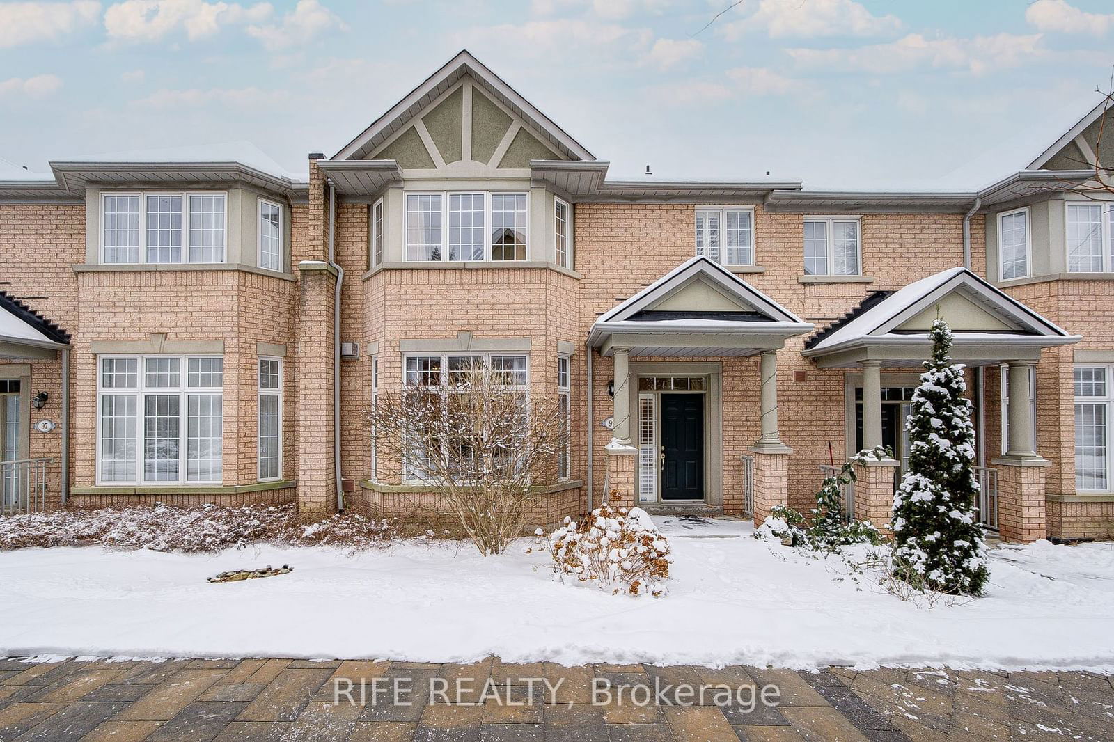 Townhouse for sale at 99 Legends Way, Markham, Unionville, L3R 5Z9 - MLS: N11920966