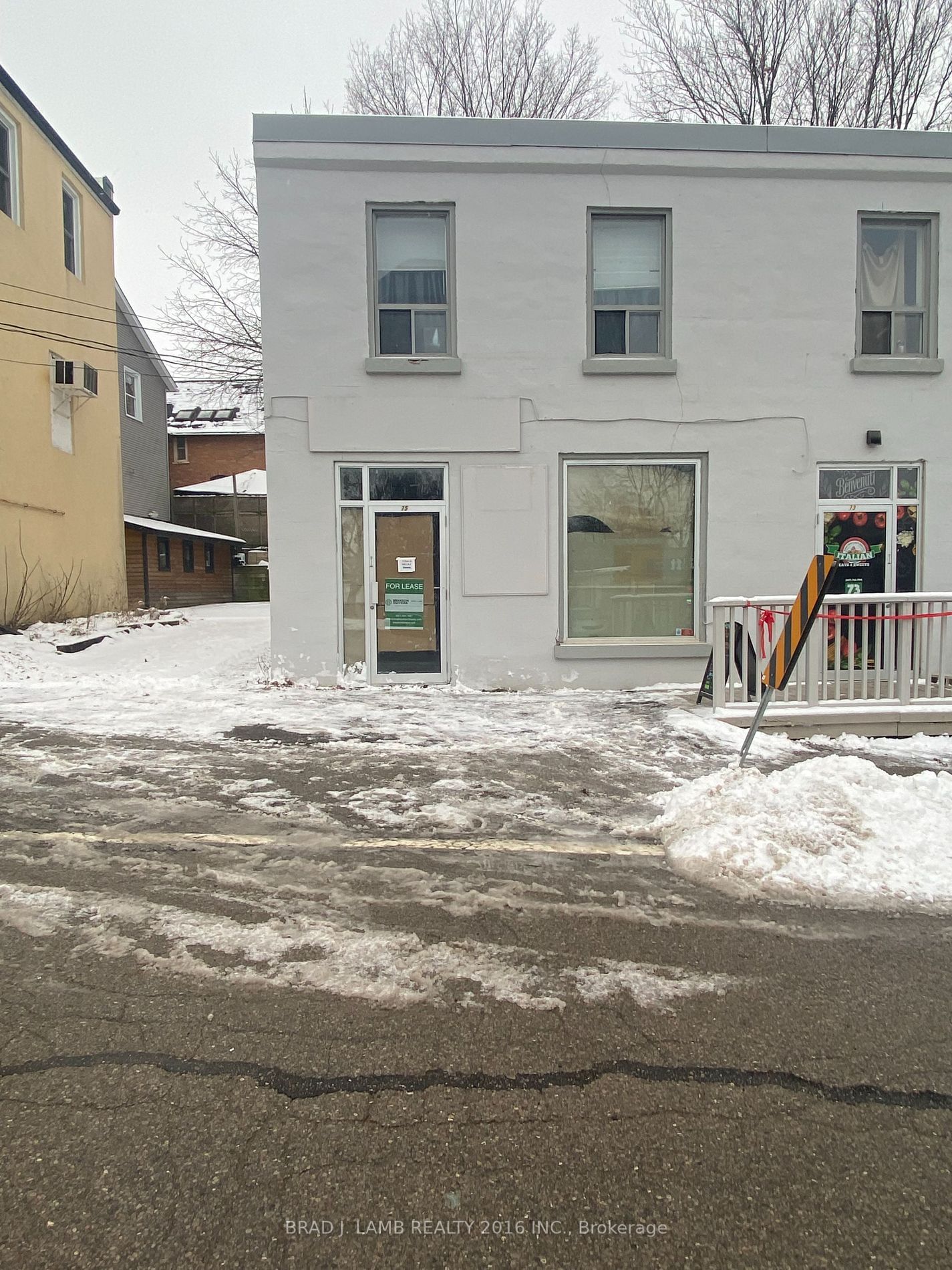 Building at 75 Main Street, East Gwillimbury, Mt Albert