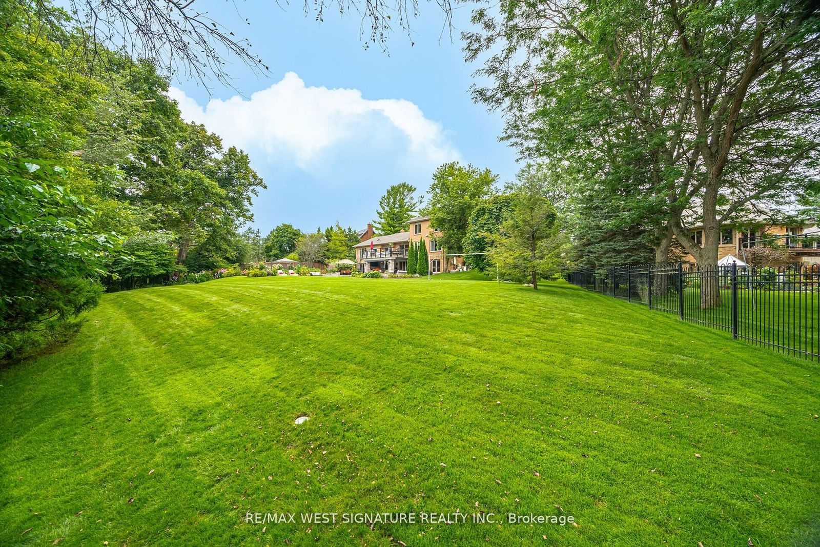 Listing Image 36