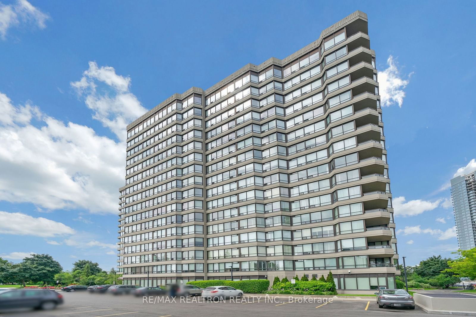 Condo for sale at 714-7440 Bathurst Street, Vaughan, Brownridge, L4J 7K8 - MLS: N11921790