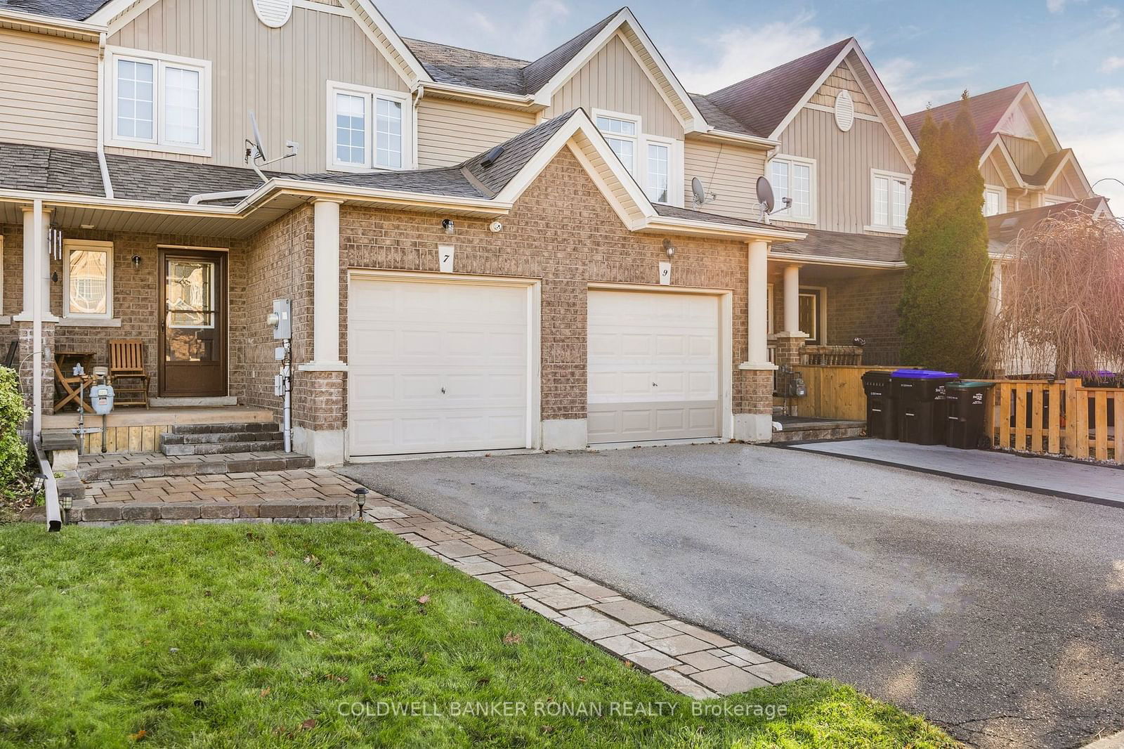 Townhouse for sale at 7 Ruthven Crescent, New Tecumseth, Alliston, L9R 0A5 - MLS: N11921978