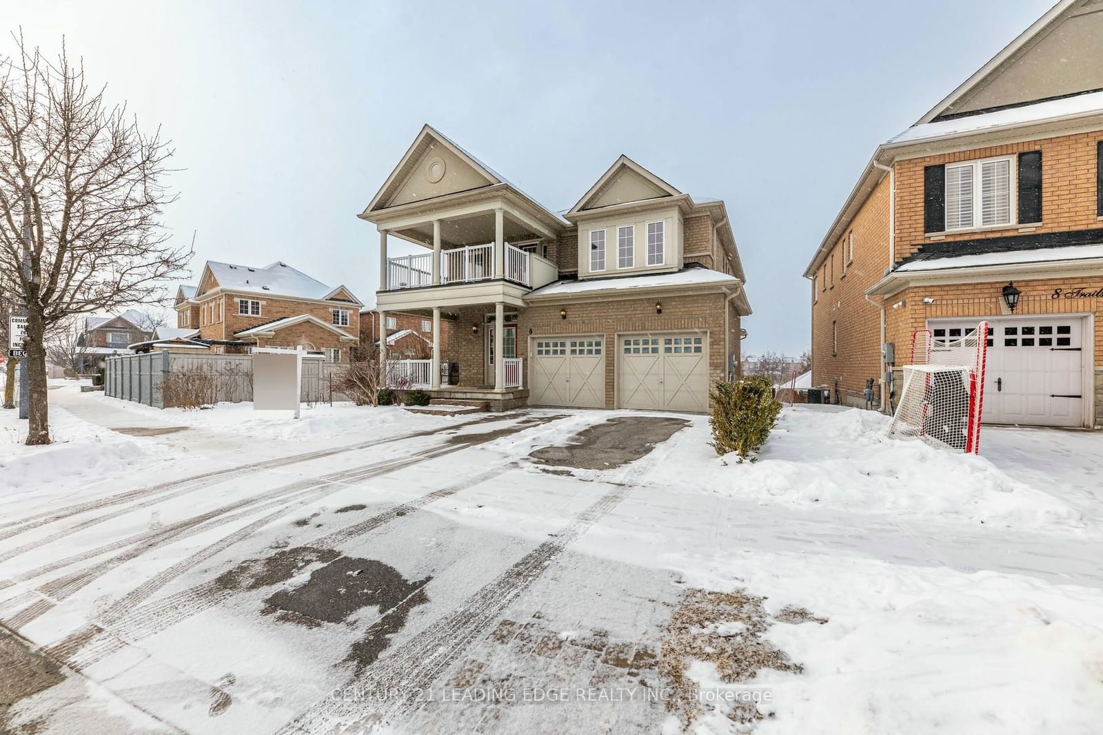 Detached House sold at 4 Trailside Drive, Bradford West Gwillimbury, Rural Bradford West Gwillimbury, L3Z 0B5 - MLS: N11922291