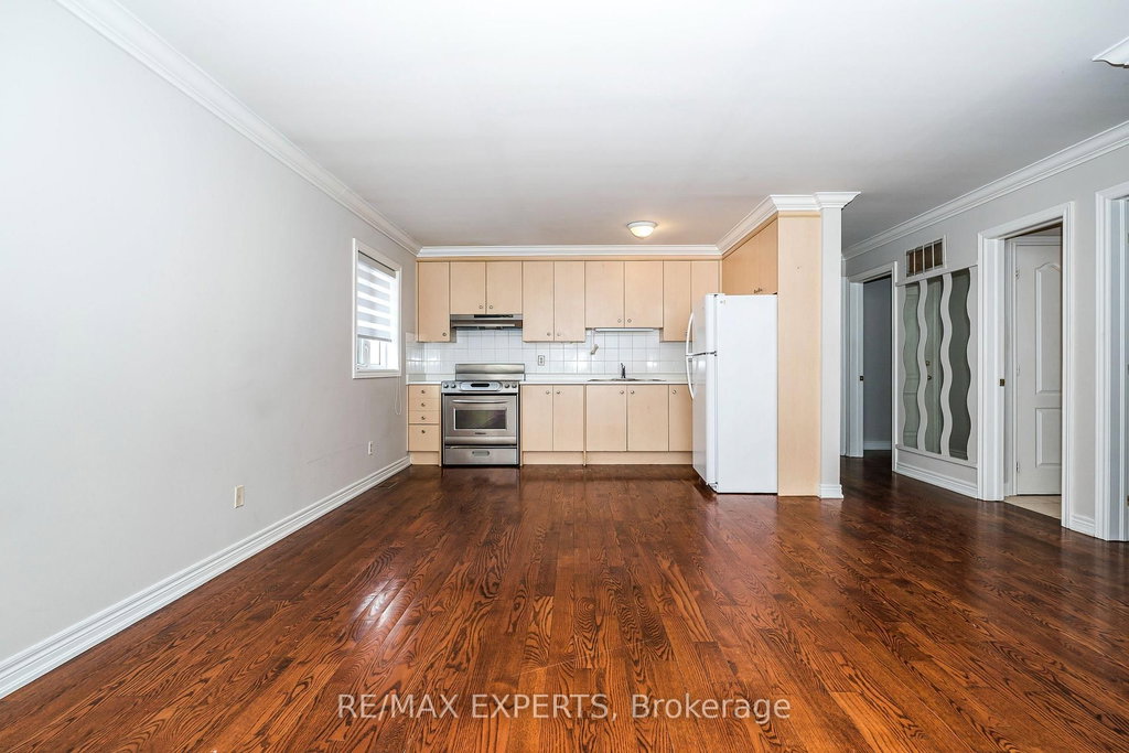 3 - 8310 Islington Avenue 5