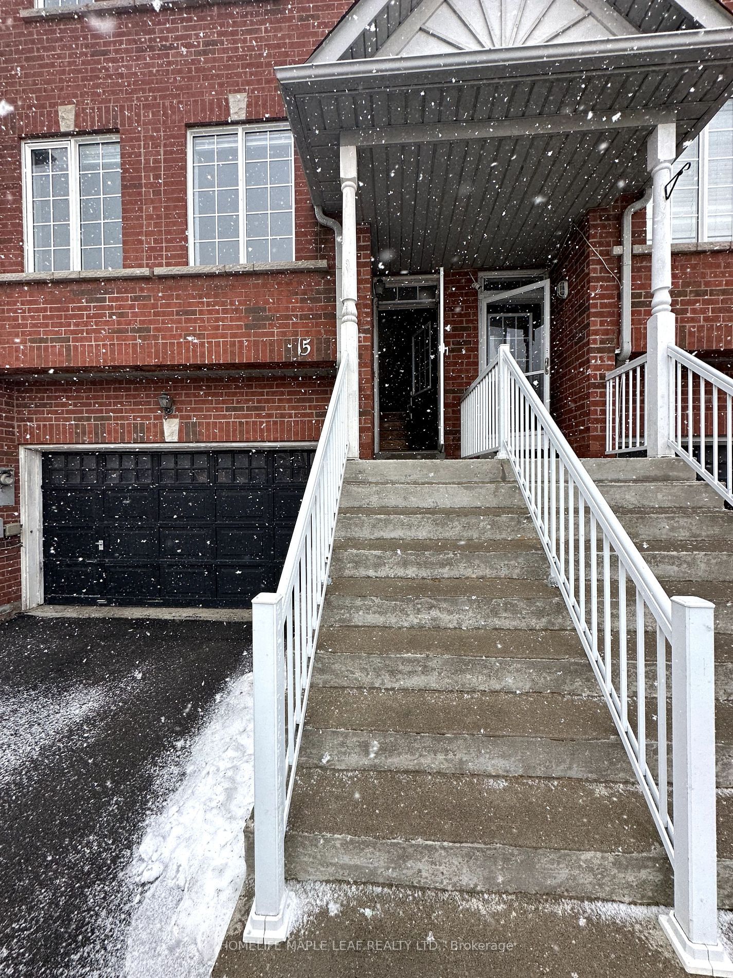 Townhouse for lease at 15 Pikake Court, Vaughan, Maple, L6A 3W3 - MLS: N11922795