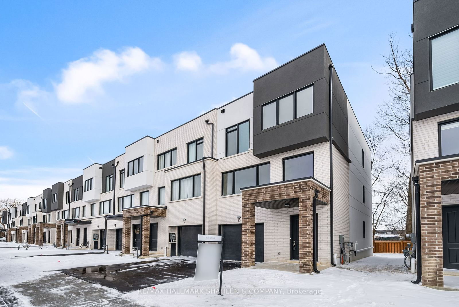 Townhouse leased at 33 Persica Street, Richmond Hill, Oak Ridges, L4E 1L3 - MLS: N11922883