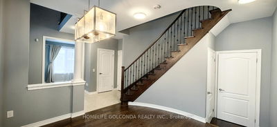 164 Emma Broadbent Crt, Newmarket - Woodland Hill image-0-4