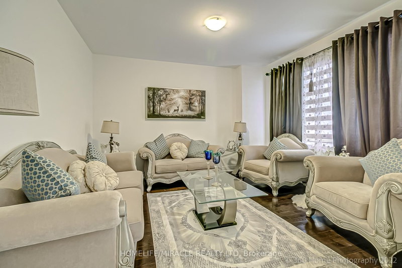 245 Danny Wheeler Boulevard, Georgina
