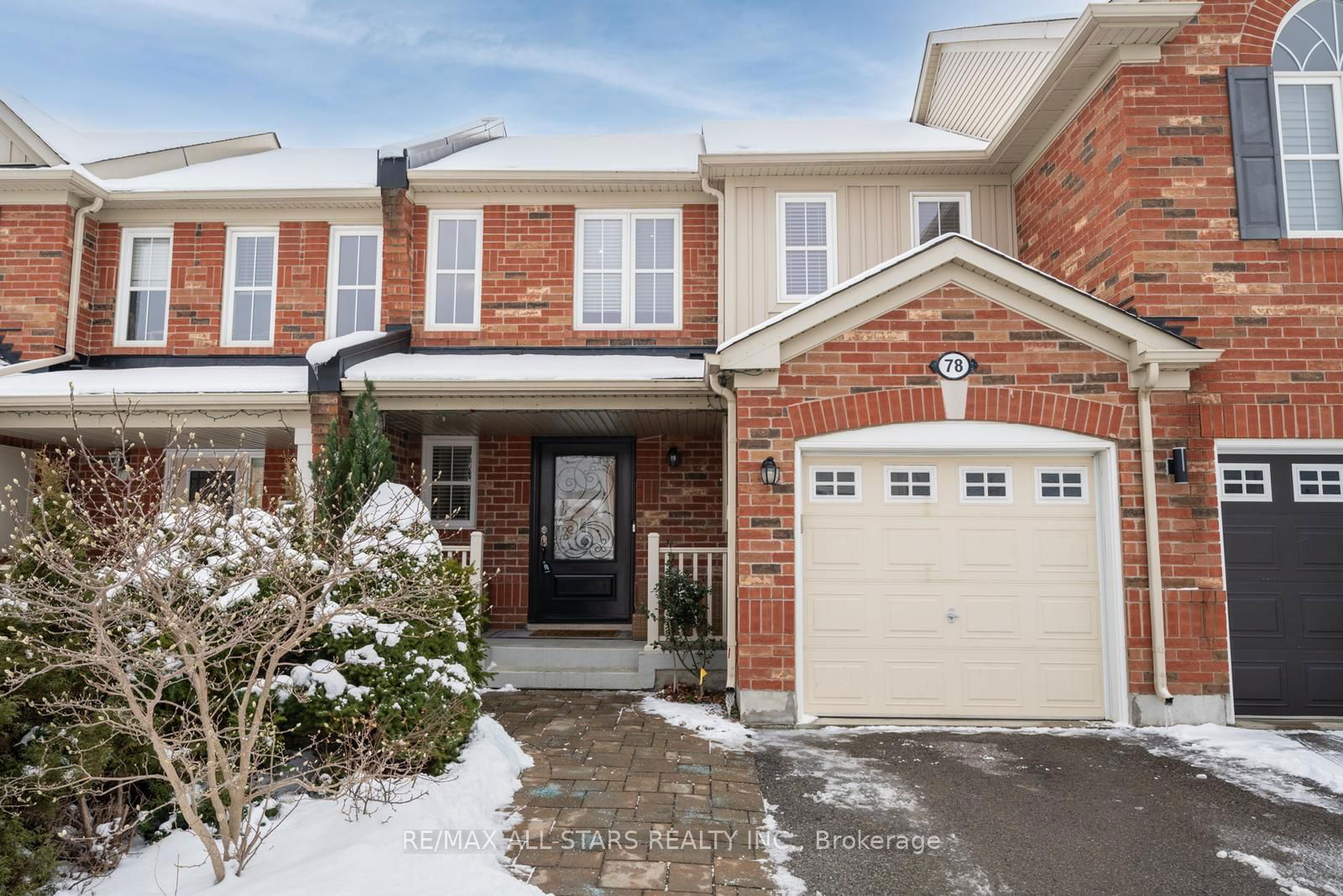 Townhouse sold at 78 Fernglen Crescent, Whitchurch-Stouffville, Stouffville, L4A 3A4 - MLS: N11923627