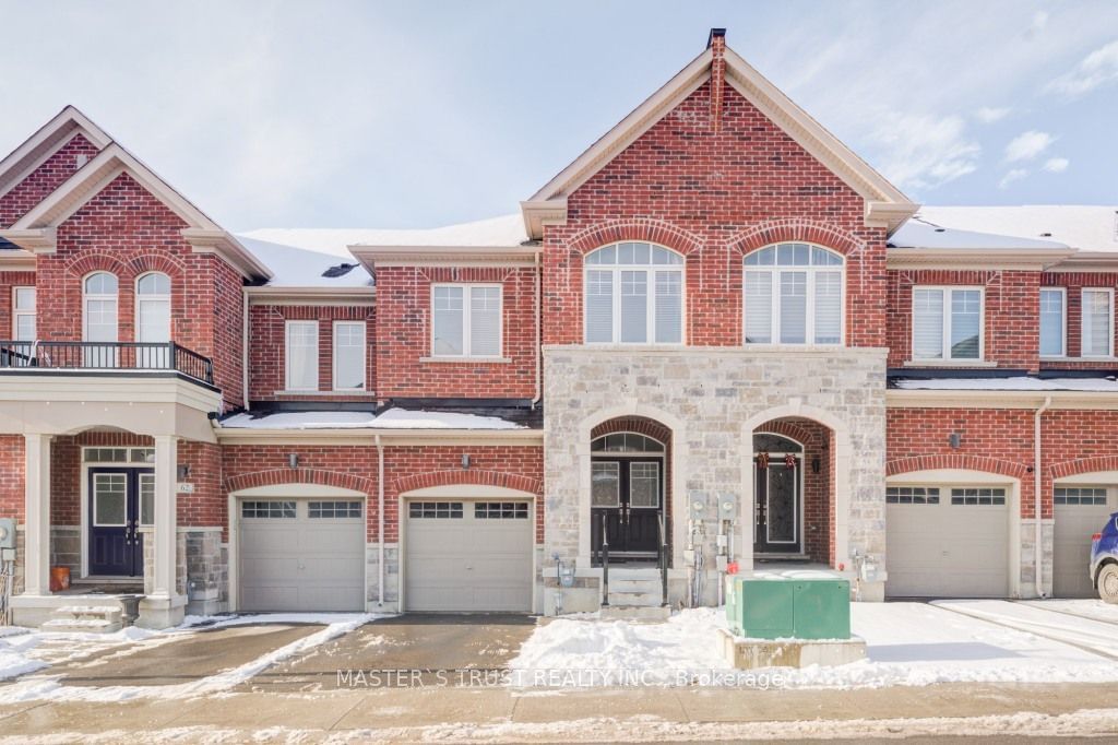 Townhouse sold at 60 Dundonald Trail, Newmarket, Glenway Estates, L3Y 0E1 - MLS: N11923800