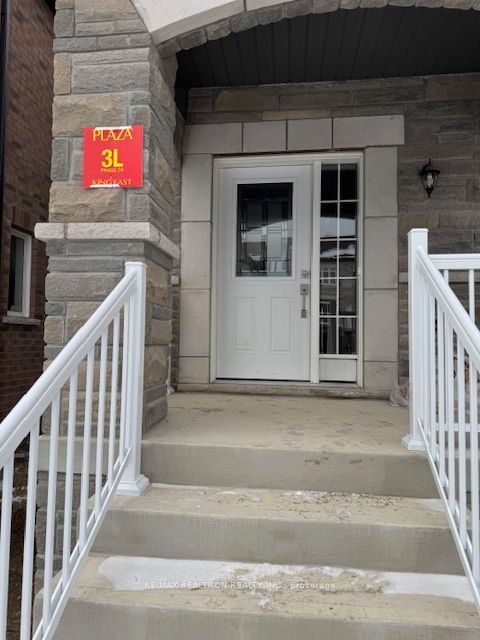 home for lease on 136 Seguin Street