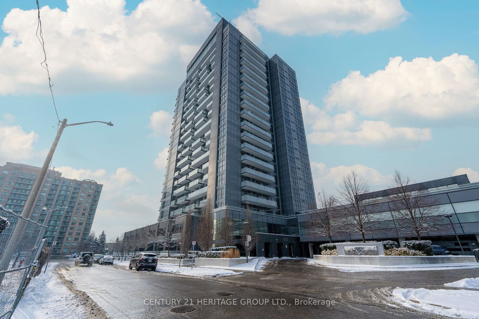 Condo sold at 403-55 Oneida Crescent, Richmond Hill, Langstaff, L4B 0E8 - MLS: N11924465