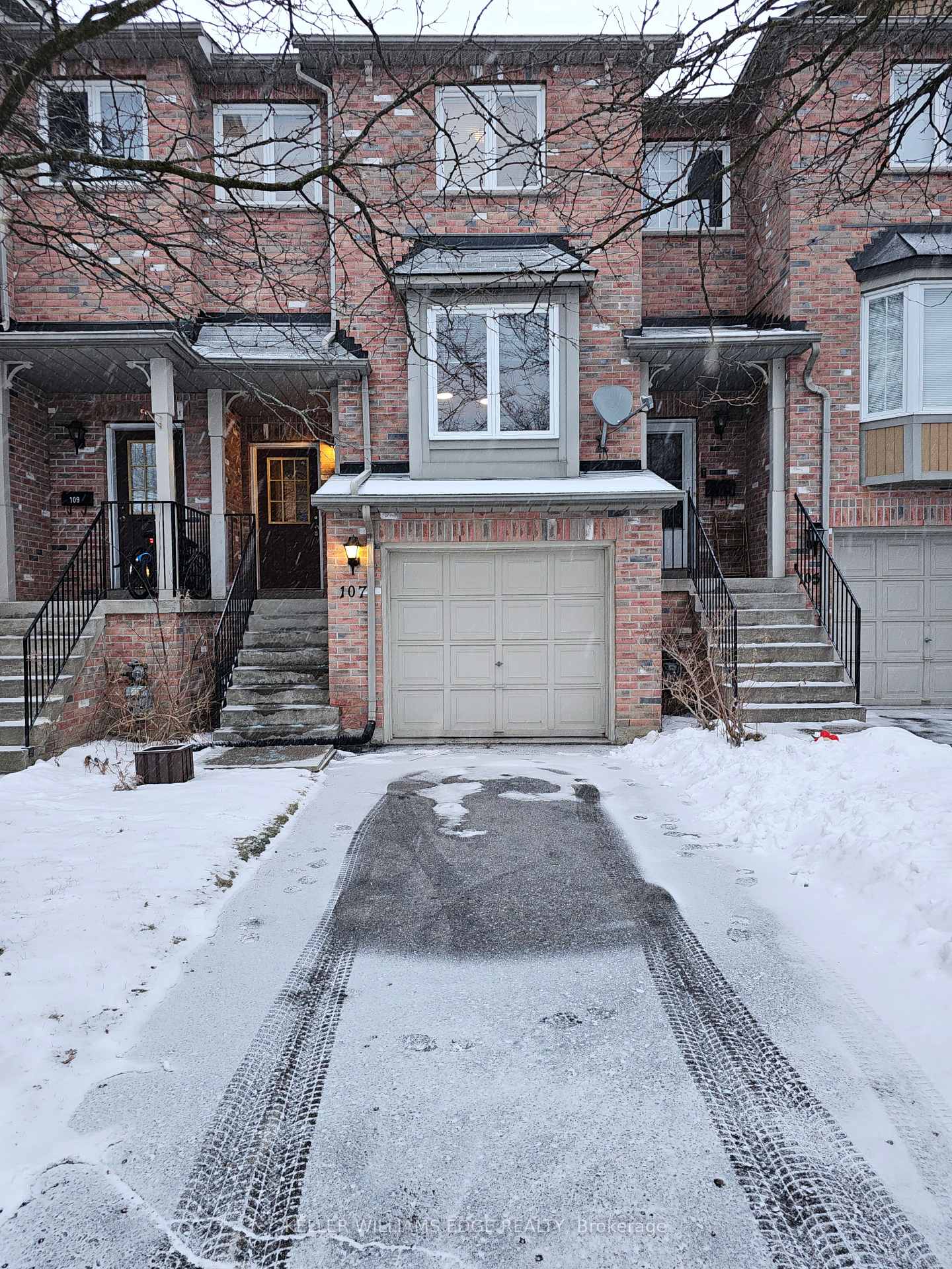 Townhouse for sale at 107 Rougehaven Way, Markham, Vinegar Hill, L3P 7W5 - MLS: N11924893