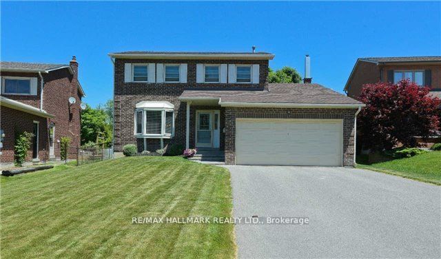 213 Hampton Crt, Newmarket - Bristol-London image-0-0